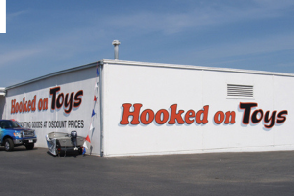 hooked on toys & sporting goods wenatchee wa