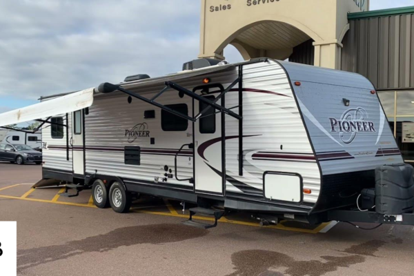 2018 pioneer toy hauler travel trailer specs